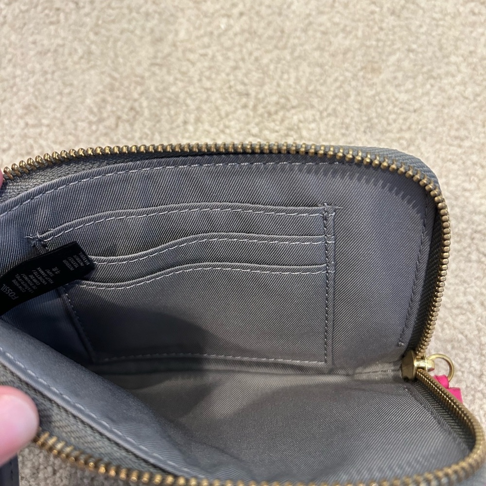Fossil Wristlet - Picture 3 of 3